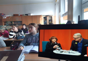 W klasie 7 na języku polskim słuchamy wywiadu Mariusza Szczygła z Hanną Krall_