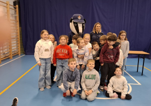 Klasy 1-3 na spotkaniu z Policją