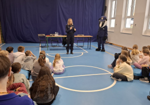 Klasy 1-3 na spotkaniu z Policją