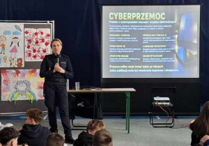 kl. IV-VIII zajęcia z policjantką