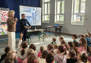kl. I-III zajęcia z policjantką