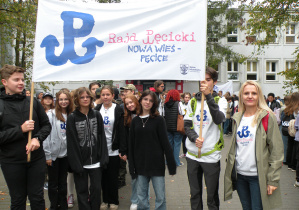 Uczestnicy marszu do Pęcic