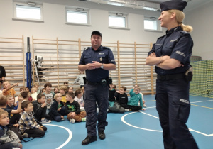 funkcjonariusze Policji o codziennej pracy